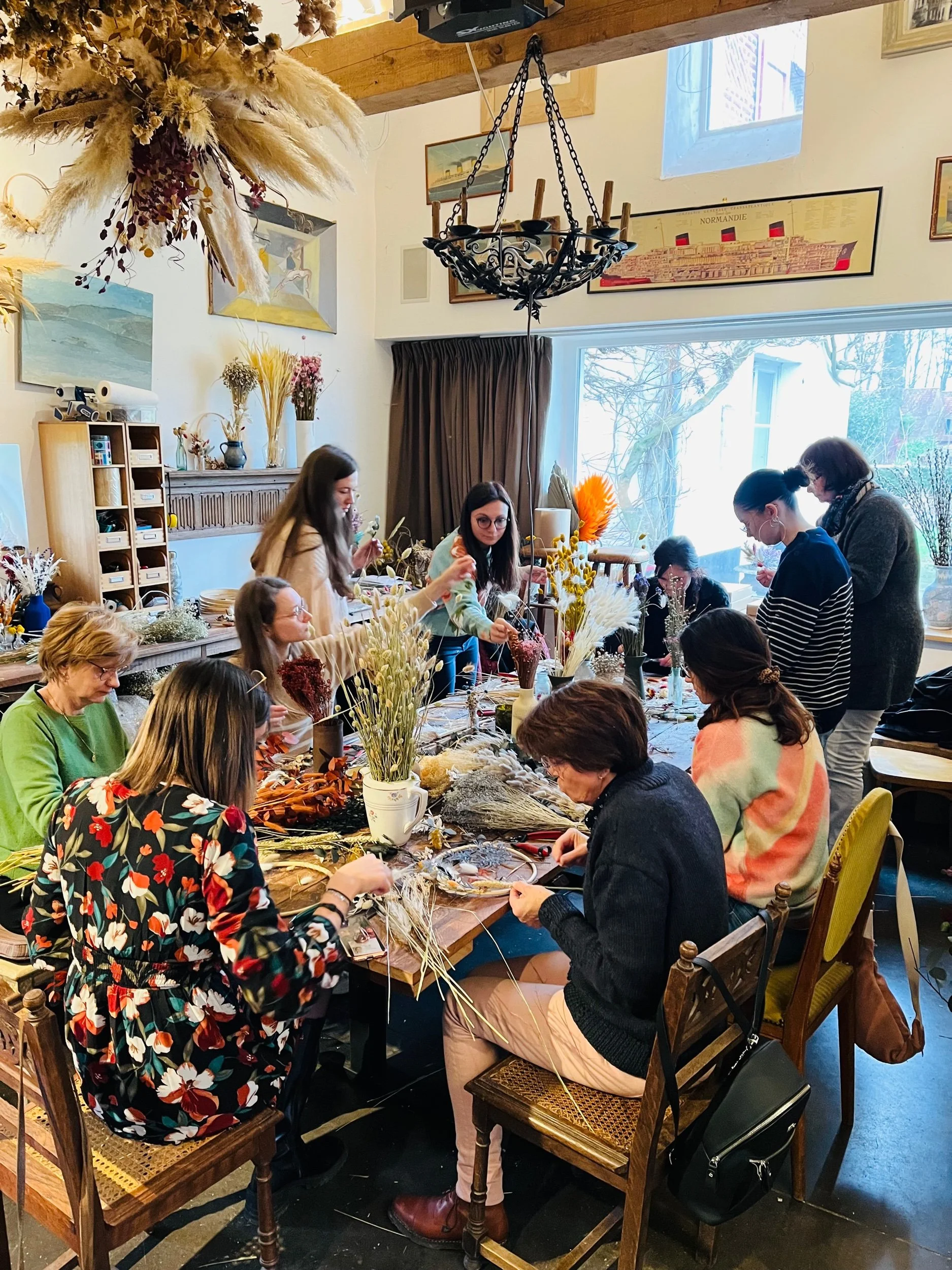 Atelier Couronne en fleurs séchées – Image 7