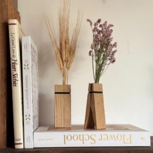 Pince en bois fleurie
