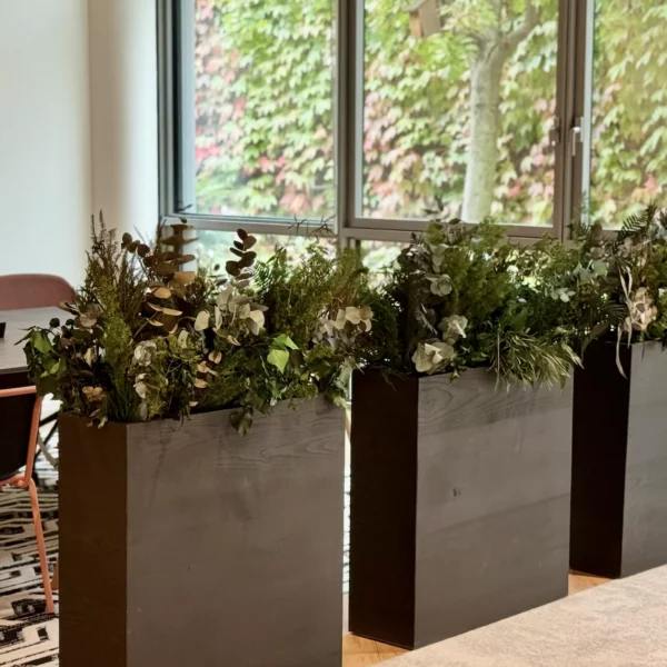 Jardinière en bois massif