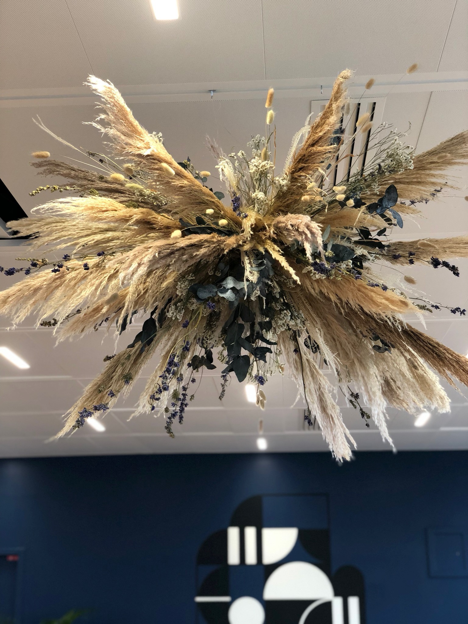 Suspension fleurie – Image 7