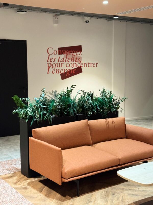 Jardinière avec feuillage stabilisé